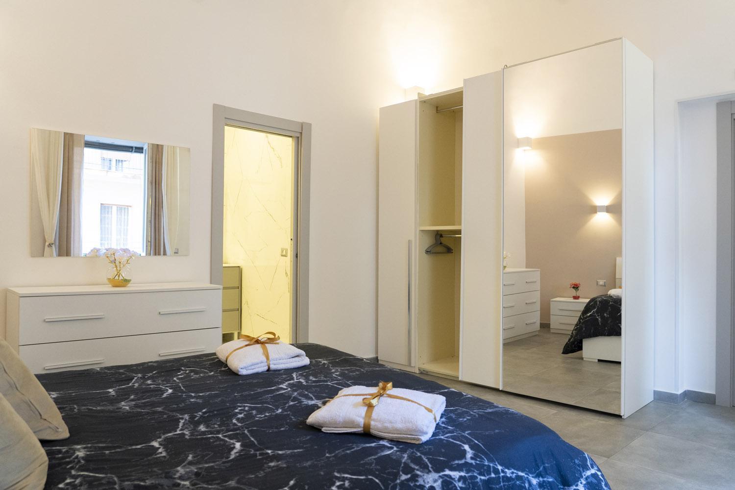 Leoscar Apartment In Catania Center Self Check-In Eksteriør billede